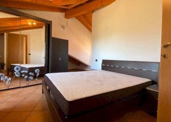 Camera da letto - Bilocale vicolo dei Romani, Casorate Sempione - foto 13