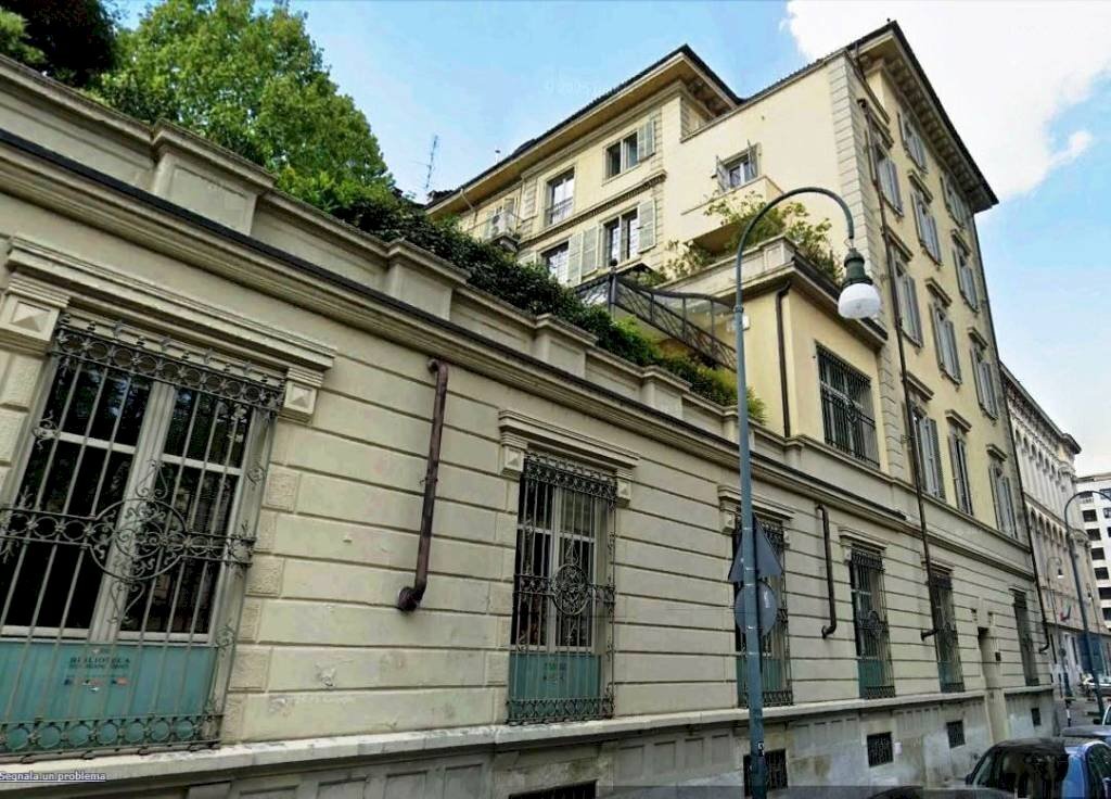 Facciata - Two-room apartment via Confienza, 14, Torino (neighborhood Centro) - photo 3