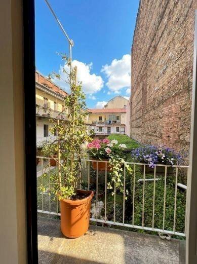 Balcone - Two-room apartment via San Donato, 54, Torino (neighborhood San Donato) - photo 3