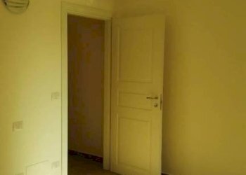 Stanza non arredata - Two-room apartment via San Donato, 54, Torino (neighborhood San Donato) - photo 8