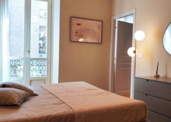 Camera da letto - Three-room apartment via Giuseppe Grassi, 9, Torino (neighborhood Cit Turin) - photo 18