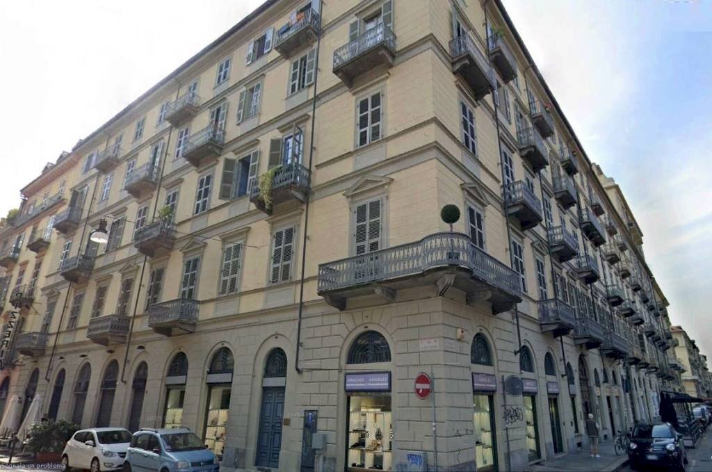 Facciata - Two-room apartment via San Quintino, 11, Torino (neighborhood Centro) - photo 2