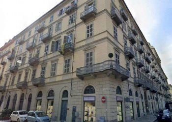 Facciata - Two-room apartment via San Quintino, 11, Torino (neighborhood Centro) - photo 2