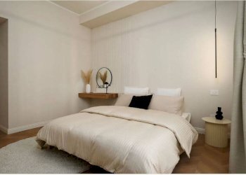Camera da letto - Two-room apartment via San Quintino, 11, Torino (neighborhood Centro) - photo 12