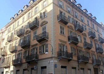 Facciata - Three-room apartment via Giuseppe Grassi, 9, Torino (neighborhood Cit Turin) - photo 13