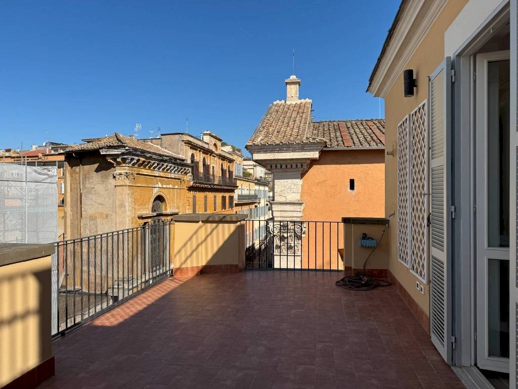 Terrazzo - Attic via del Corso, 47, Roma (neighborhood Centro Storico) - photo 1