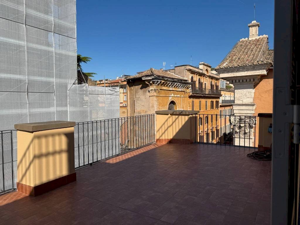 Terrazzo - Attic via del Corso, 47, Roma (neighborhood Centro Storico) - photo 2