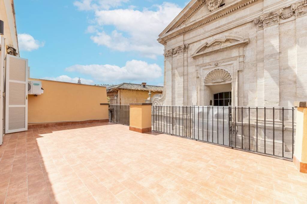 Terrazzo - Attic via del Corso, 47, Roma (neighborhood Centro Storico) - photo 2