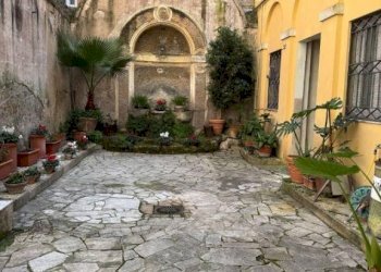 Cortile interno - Attic via del Corso, 47, Roma (neighborhood Centro Storico) - photo 6
