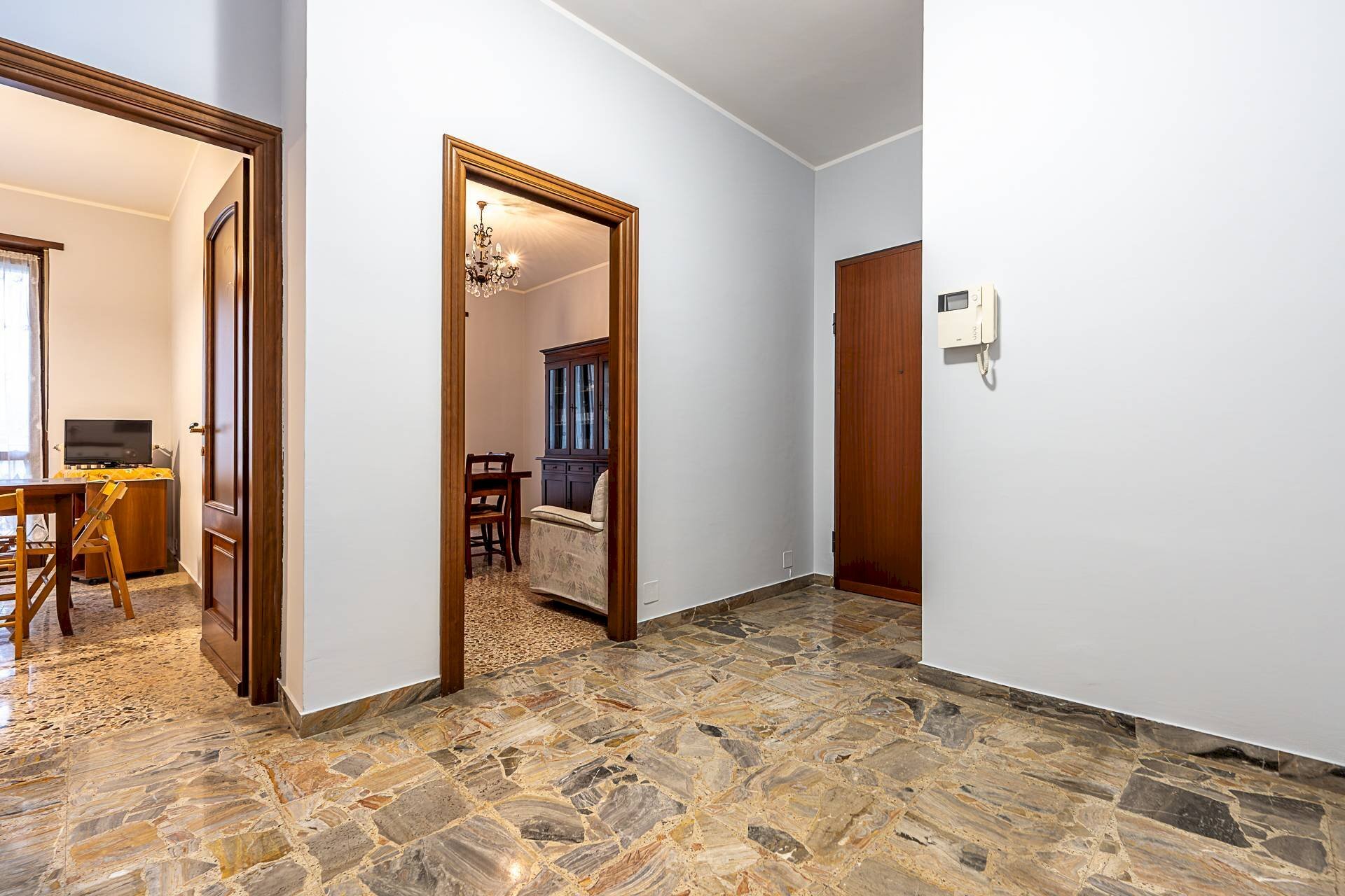 Foto 3 - Trilocale Via Michele Berino
 
33, Venaria Reale - foto 3