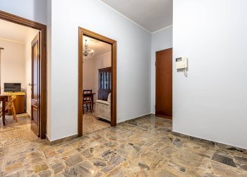 Foto 3 - Trilocale Via Michele Berino
 
33, Venaria Reale - foto 3