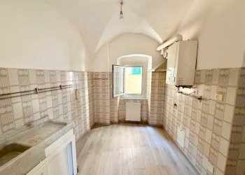 Cucina - Two-room apartment via Sotto i Volti, Genova (neighborhood Voltri) - photo 10