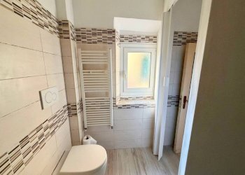 Bagno - Two-room apartment via Sotto i Volti, Genova (neighborhood Voltri) - photo 16