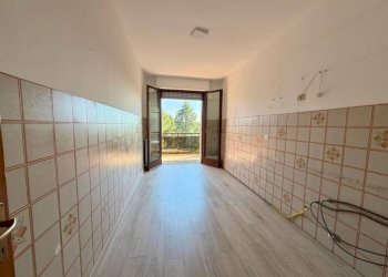 Cucina - Trilocale via Emilio Salgari, Genova (zona Pegli) - foto 8