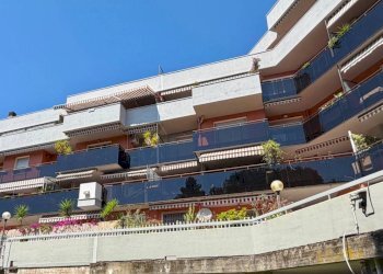 Facciata - Trilocale via Emilio Salgari, Genova (zona Pegli) - foto 22