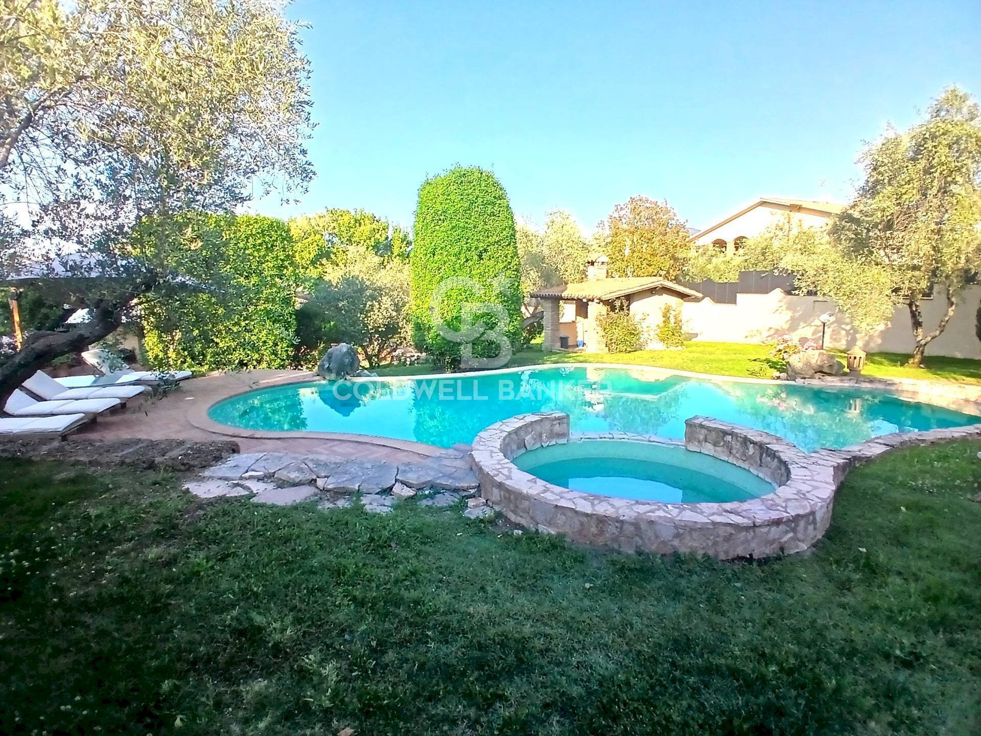 Foto 1 - Villa strada Cassia sud, Viterbo - photo 1