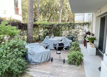 Giardino - Quadrilocale viale delle Palme, 64, Ravenna (zona Porto Corsini) - foto 43
