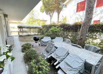Giardino - Quadrilocale viale delle Palme, 64, Ravenna (zona Porto Corsini) - foto 45
