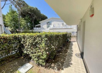 Giardino - Quadrilocale viale delle Palme, 64, Ravenna (zona Porto Corsini) - foto 48
