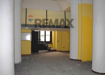 Stanza vuota - Ufficio VIA Piazza Nicola Amore
 
14, Napoli - foto 5