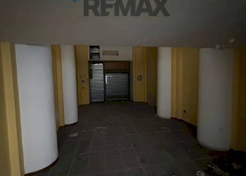 Stanza vuota - Ufficio VIA Piazza Nicola Amore
 
14, Napoli - foto 9