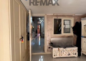 Hall / corridoio - Two-room apartment Napoli - photo 18