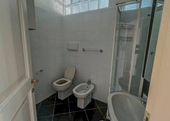 Bagno - Appartamento piazza Antonio Pittaluga, Genova (zona Nervi) - foto 29