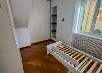 Camera da letto - Appartamento piazza Antonio Pittaluga, Genova (zona Nervi) - foto 31
