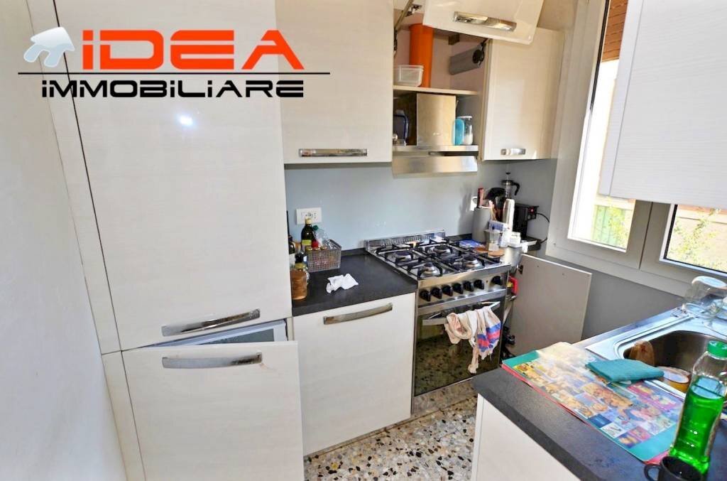 Cucina - Appartamento via Giovanni Pierluigi da Palestrina, 191, Modena - foto 2