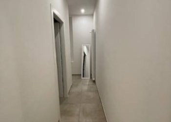 Corridoio - Appartamento viale Martiri della Libertà, Modena (zona Centro Storico) - foto 8