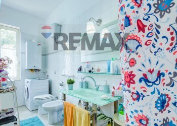 Bagno - Three-room apartment Vicolo Di Acqua Acetosa Anagnina
14, Roma - photo 6