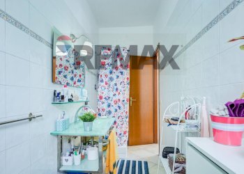 Bagno - Three-room apartment Vicolo Di Acqua Acetosa Anagnina
14, Roma - photo 7