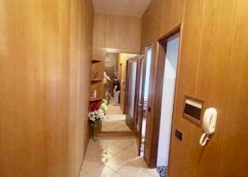 Corridoio - Two-room apartment via Redipuglia, 44, Melzo - photo 27