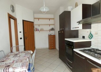 Cucina - Two-room apartment corso Giacomo Matteotti, Alba - photo 7