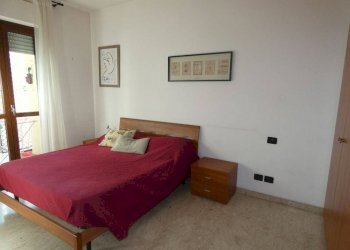 Camera da letto - Two-room apartment corso Giacomo Matteotti, Alba - photo 8