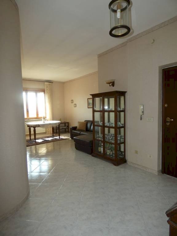 Salone - Four-room apartment via Tagliamento, Bra - photo 1