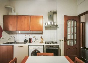 Cucina - Appartamento via Tortosa, Genova (zona Marassi) - foto 15