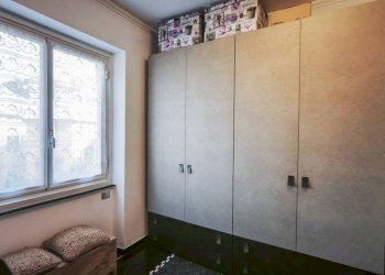 Camera da letto - Appartamento via Tortosa, Genova (zona Marassi) - foto 27