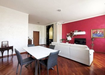 Salone - Quadrilocale via Stefano Clemente, 8, Torino (zona San Donato) - foto 2