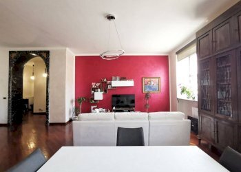 Salone - Quadrilocale via Stefano Clemente, 8, Torino (zona San Donato) - foto 4