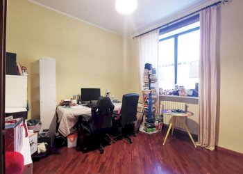 Camera da letto - Quadrilocale via Stefano Clemente, 8, Torino (zona San Donato) - foto 23