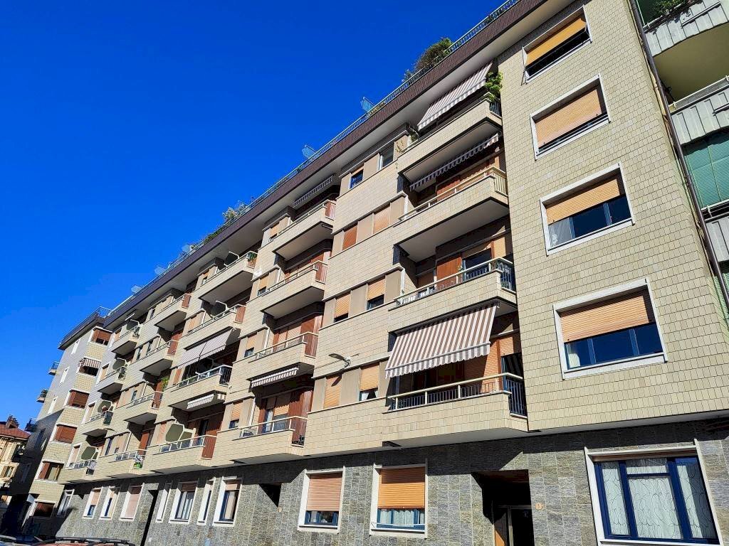 Facciata - Three-room apartment via Lorenzo Bertano, 3, Cuneo (neighborhood Centro) - photo 1