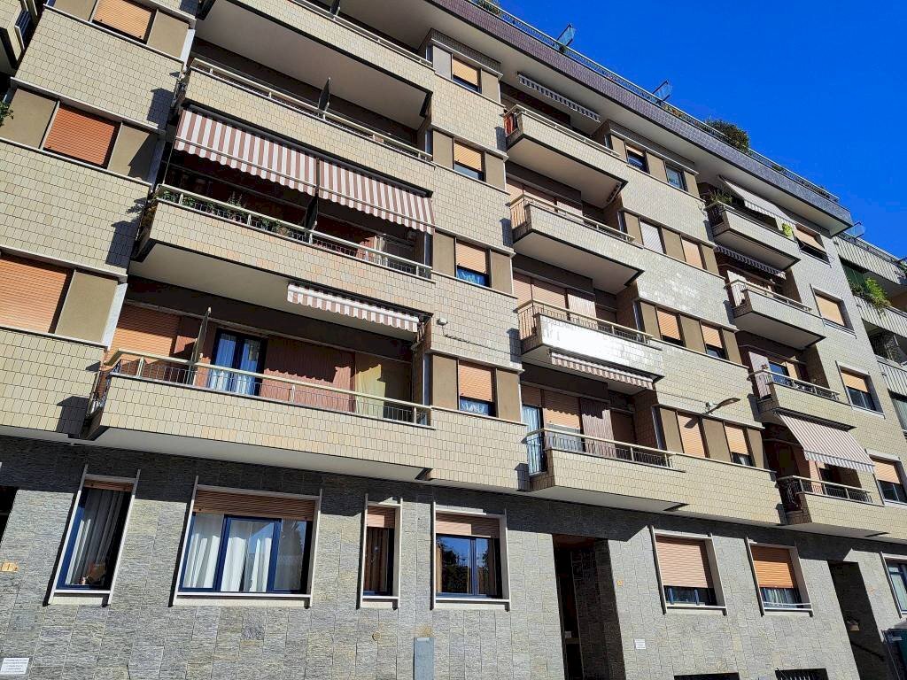 Facciata - Three-room apartment via Lorenzo Bertano, 3, Cuneo (neighborhood Centro) - photo 3