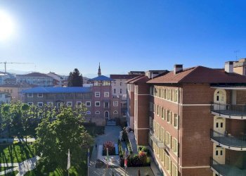 Vista - Trilocale via Lorenzo Bertano, 3, Cuneo (zona Centro) - foto 9