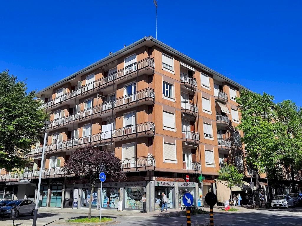 Facciata - Trilocale via Antonio Bassignano, 67, Cuneo (zona Centro) - foto 1