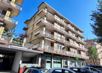 Facciata - Trilocale via Antonio Bassignano, 67, Cuneo (zona Centro) - foto 3