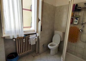 Bagno - Three-room apartment via Antonio Bassignano, 67, Cuneo (neighborhood Centro) - photo 13