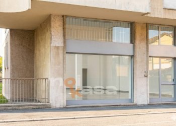Foto 1 - Commercial Premises via Genova
 
28, Busto Arsizio - photo 1