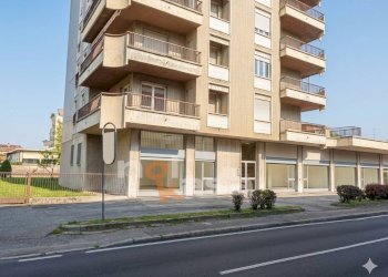 Foto 2 - Commercial Premises via Genova
 
28, Busto Arsizio - photo 2