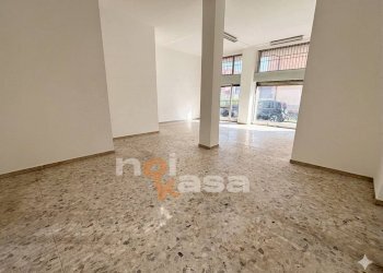 Foto 5 - Commercial Premises via Genova
 
28, Busto Arsizio - photo 5